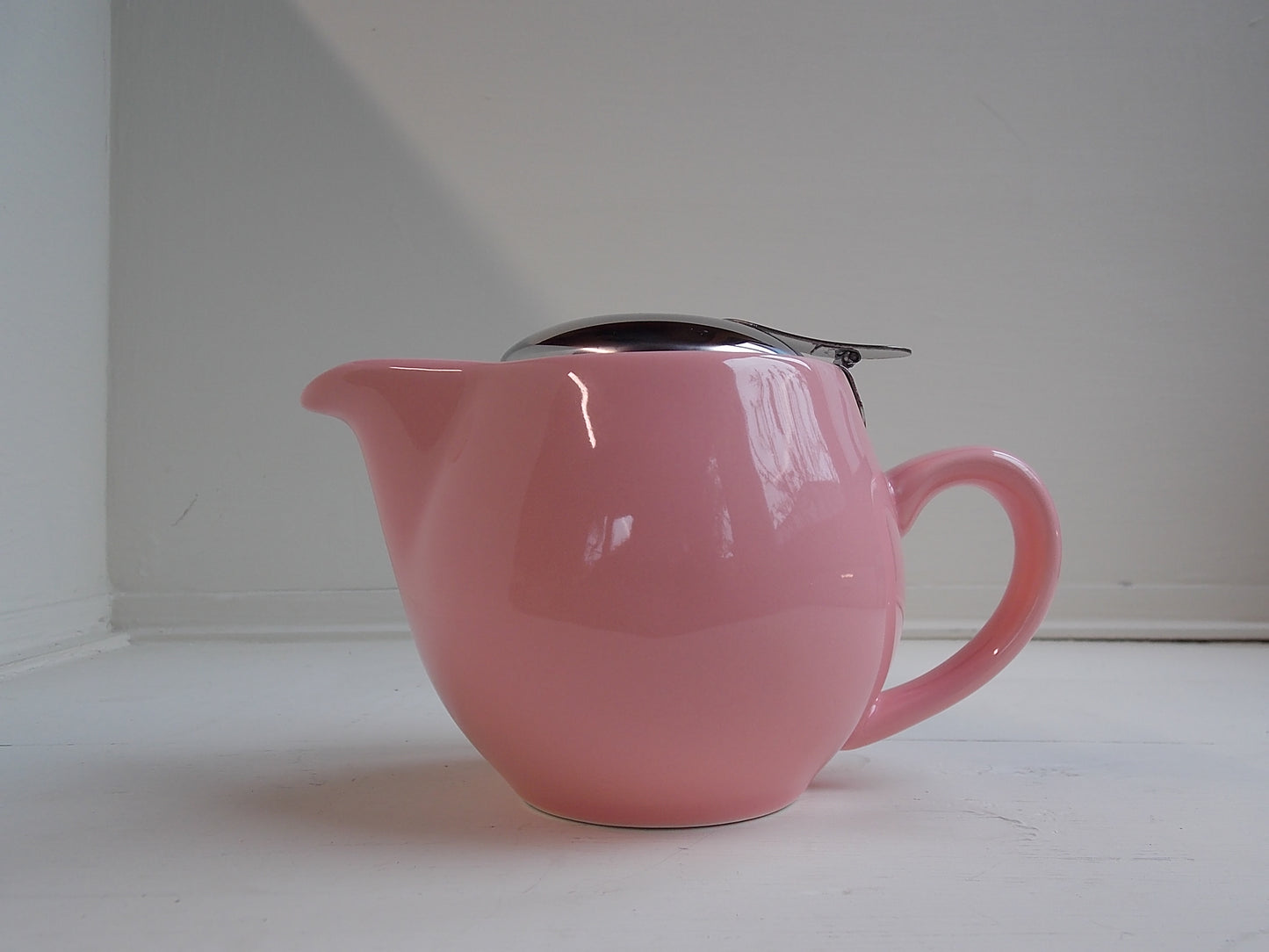 Small Retro Style Infuser Teapot