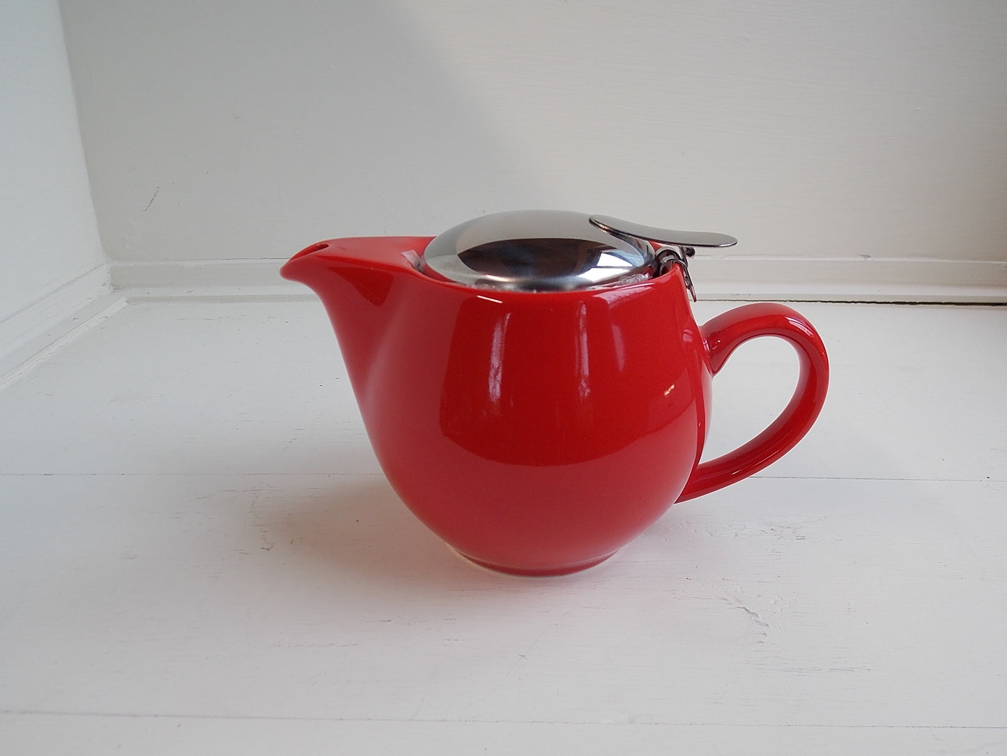 Small Retro Style Infuser Teapot