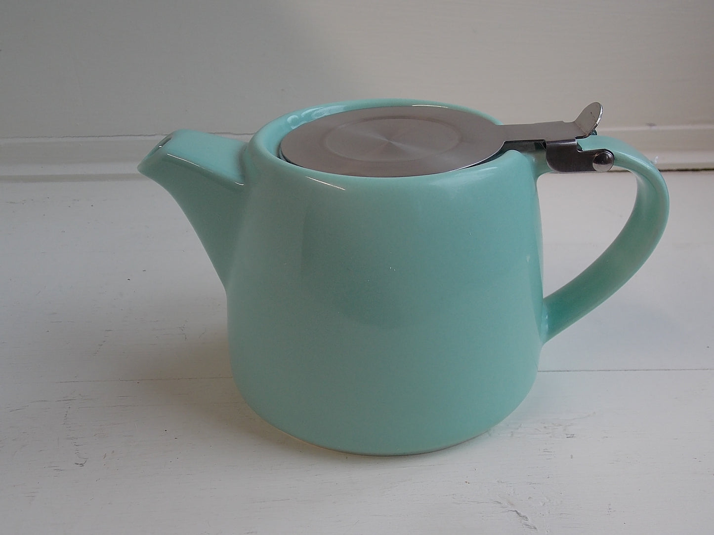 Medium Sized Infuser Teapots